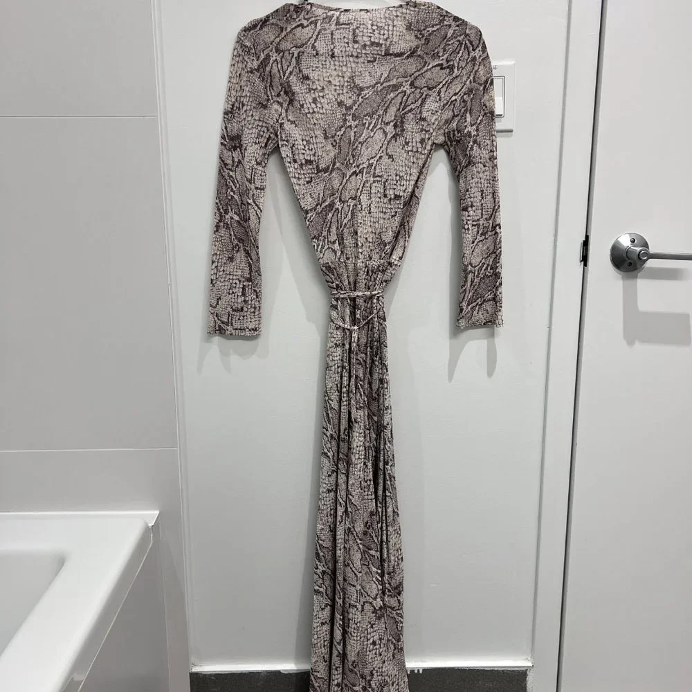 Reformation Jaz Dress - snake print dress - Picture 5 of 6